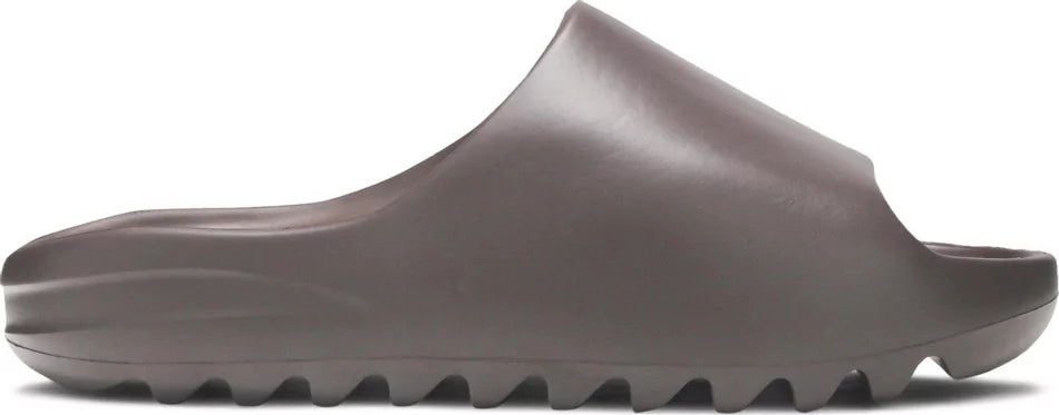 Yeezy SLIDES SOOT